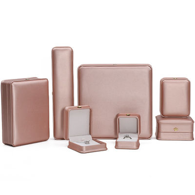 Nhãn hiệu tùy chỉnh hộp trang sức Hoa hồng vàng Da vương miện thiết kế cho nhẫn Bắt tai và vòng cổ