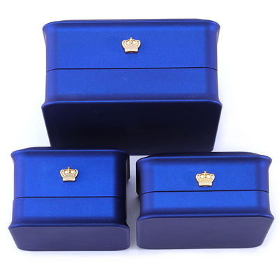 Hộp đóng gói đồ trang sức vương miện sang trọng tùy chỉnh với đèn LED và thiết kế mới nhất thủ công