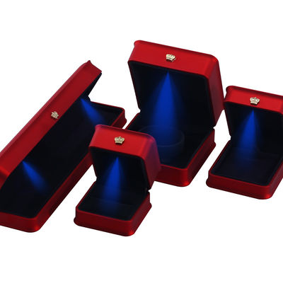 Bao bì đồ trang sức Hanhong Custom Luxury Crown LED Box cho vòng đeo tay và nhẫn