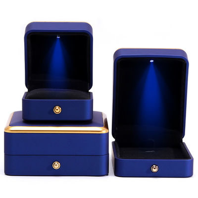 Mua Nhẫn hình vuông tùy chỉnh và nhẫn Hồng sáng hộp trang sức LED với phong cách sang trọng thanh lịch online manufacture