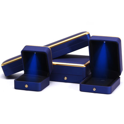 Nhẫn hình vuông tùy chỉnh và nhẫn Hồng sáng hộp trang sức LED với phong cách sang trọng thanh lịch
