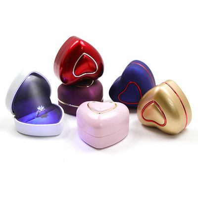 Hộp nhẫn đèn LED màu hồng tùy chỉnh kích thước để lưu trữ và trưng bày đồ trang sức