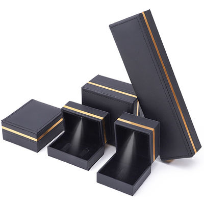Black Jewelry Box đèn LED cho vòng tay Deluxe với kích thước tùy chỉnh và phong cách mới nhất