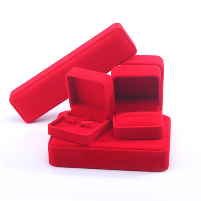 Trung Quốc sản xuất bán buôn Luxury velvet đỏ đồ trang sức đóng gói hộp đồ trang sức tùy chỉnh cao cấp vòng cổ vòng đeo tai nhẫn đồ trang sức hộp đóng gói với logo