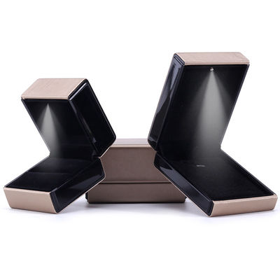 9*9*5cm hình chữ nhật Hanhong Custom Gold Necklace Bracelet and Ring LED Jewelry Packaging Box