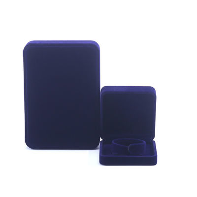 Trung Quốc Sản xuất bán buôn cao cấp Hộp đựng vòng cổ nhẫn thủ công Bao bì trang sức Tùy chỉnh logo Hộp đựng trang sức vuông nhung lụa xanh sang trọng