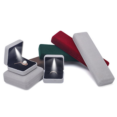 Green Jewelry Box Custom LED Velvet Jewelry Package với hộp nhẫn sang trọng và tùy chỉnh