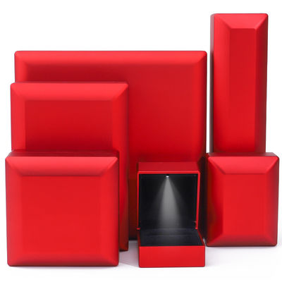 Mua Logo tùy chỉnh hộp trang sức nhung màu trắng sáng cho vòng tai Stud vòng cổ vòng đeo tay đóng gói online manufacture