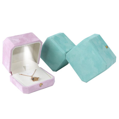 Hanhong Custom Rings Quá trình đóng gói hộp đồ trang sức với kích thước tùy chỉnh và logo của khách hàng