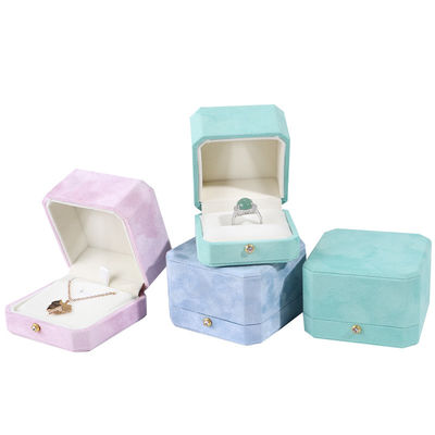 Hanhong Custom Rings Quá trình đóng gói hộp đồ trang sức với kích thước tùy chỉnh và logo của khách hàng