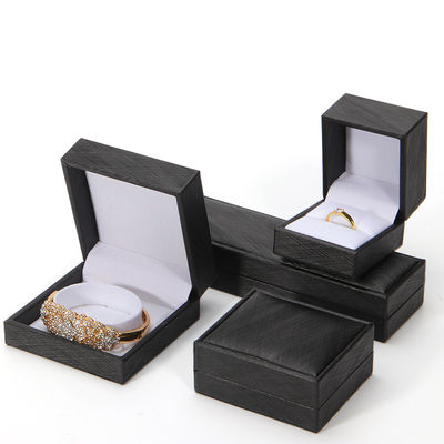 Beige Linered Set PU Da đồ trang sức hộp đóng gói với logo được in tùy chỉnh