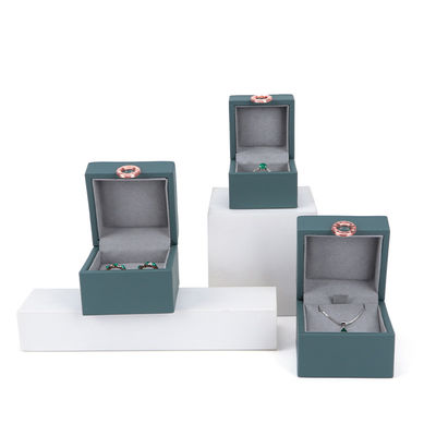 Bao bì đồ trang sức Hanhong Four-Leaf Clover Luxury PU Da Ring Box với Logo tùy chỉnh