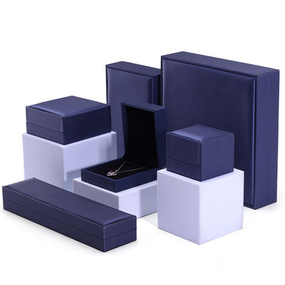 Mua Hộp đóng gói đồ trang sức nhung thủ công của Hanhong cho vòng cổ và nhẫn 9 * 9 * 4,5cm da PU màu xanh online manufacture