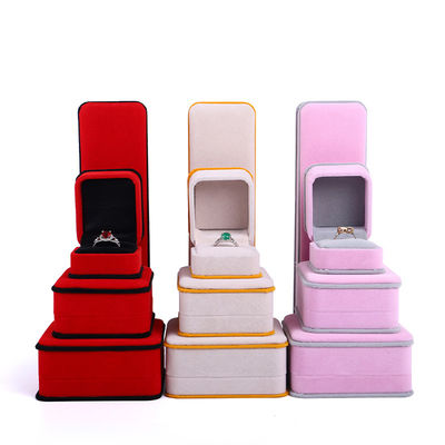 Hộp đóng gói đồ trang sức nhung màu dẻo tùy chỉnh cho lớp kép và kích thước 6 * 5.5 * 5cm