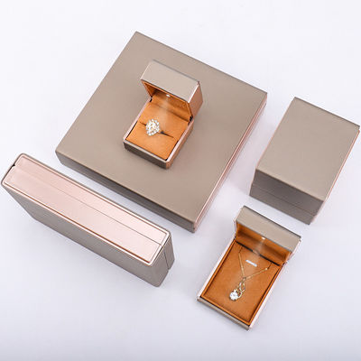OEM PU da LED hộp đồ trang sức, Handy Quảng trường đồ trang sức Luxury Packaging Box Set