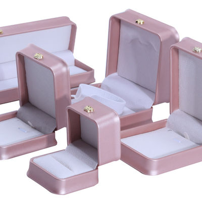 Mua Chiếc nhẫn vòng cổ vàng cao cấp online manufacture