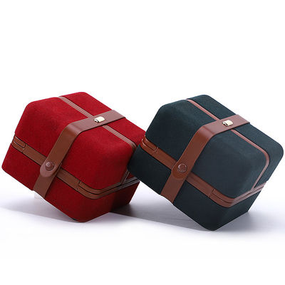 Hộp đồ trang sức Hanhong cho Logo tùy chỉnh Bàn tai màu xanh lá cây Vòng đeo cổ Vòng đeo cổ Bao bì