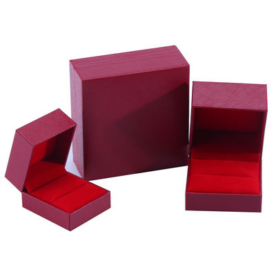 Sản xuất bán buôn Luxury hình vuông Quần áo trang sức Box cá nhân hóa High end cổ xích Vòng đeo tai Nhẫn Nhẫn Quần áo trang sức Set bao bì giấy ván lật màu đỏ Quần áo trang sức Box với logo