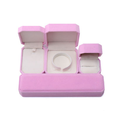 Hình dạng tám giác Hồng Flannelette Hộp trang sức cho vòng cổ Vòng tay Nhẫn phong cách mới nhất