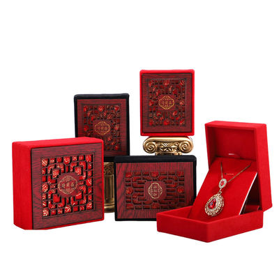 Red Velvet Lining Luxury Wooden Jewelry Box Packaging Logo tùy chỉnh kích thước