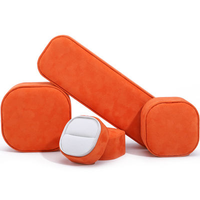 Chiếc hộp đồ trang sức cao cấp với nắp và nắp cao cấp hộp đồ trang sức nhung màu cam với logo