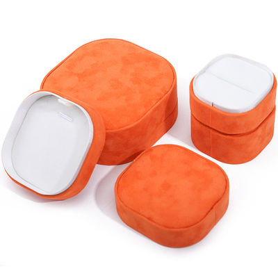 Chiếc hộp đồ trang sức cao cấp với nắp và nắp cao cấp hộp đồ trang sức nhung màu cam với logo