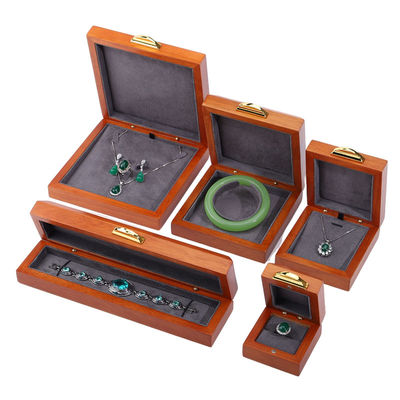 Mua Logo đúc tùy chỉnh hộp đồ trang sức gỗ sang trọng bao bì cho vòng cổ vòng tay online manufacture