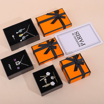 Sản xuất bán buôn hign cuối đồ trang sức hộp đóng gói logo tùy chỉnh sang trọng vòng cổ vòng đeo tai nhẫn trang sức Set đóng gói giấy giấy giấy trang sức hộp với bướm