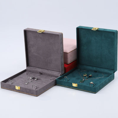 Soft Sleek Velvet Box Organizer Gold Buckle Luxury Jewelry Case OEM