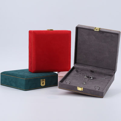 Soft Sleek Velvet Box Organizer Gold Buckle Luxury Jewelry Case OEM