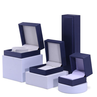 Mua Chế độ hoàn thiện chải mềm da giả đồ trang sức hộp lưu trữ gói cho nhẫn dây chuyền online manufacture