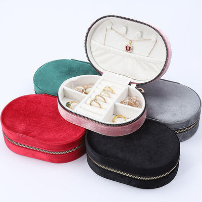 Oval Multiple Cell Soft Velvet Jewelry Travel Zipper Organizer cho vòng đeo cổ