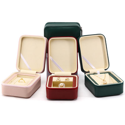Bao bì hộp đồ trang sức có kích thước tùy chỉnh với niềng dày bên trong