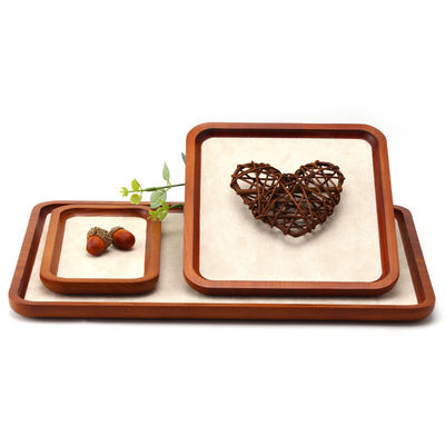 Đồ trưng bày đồ trang sức bằng gỗ rắn bền Đồ trưng bày đồ trang sức sang trọng Đồ trưng bày dây chuyền