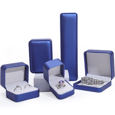 Hình dạng tùy chỉnh Glossy PU da đồ trang sức Case, đồ trang sức hộp thiết lập cho bao bì
