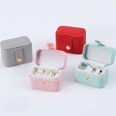 Mini PU Da tai Stud nhẫn Cổ lưu trữ Hộp trang sức với nút đóng