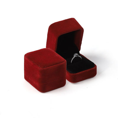 Mua Hàng bán buôn tùy chỉnh đồ trang sức sang trọng hộp nhẫn đôi logo tùy chỉnh cá nhân Velvet Red đồ trang sức đính hôn nhẫn hộp đóng gói online manufacture