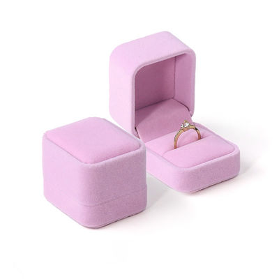 Hàng hóa bán buôn tùy chỉnh đồ trang sức sang trọng hộp nhẫn đôi logo tùy chỉnh màu hồng nhung đồ trang sức đính hôn nhẫn hộp đóng gói