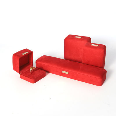 Hộp đựng trang sức nhung flannel đỏ cao cấp sang trọng cho vòng tay, vòng cổ, nhẫn, bông tai