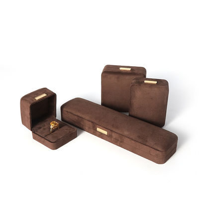 Hộp đựng trang sức flannel nhung nâu cao cấp sang trọng dành cho vòng tay, vòng cổ, nhẫn, bông tai