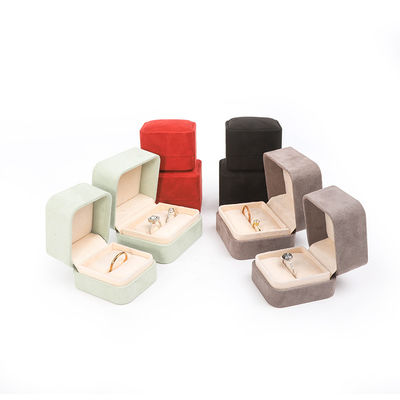 Hàng bán buôn đồ trang sức cao cấp Bao bì hộp nhẫn Logo tùy chỉnh Bao bì đồ trang sức sang trọng Đăng ký hôn nhân đôi hộp nhẫn nhung