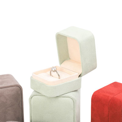 Hàng bán buôn đồ trang sức cao cấp Bao bì hộp nhẫn Logo tùy chỉnh Bao bì đồ trang sức sang trọng Đăng ký hôn nhân đôi hộp nhẫn nhung