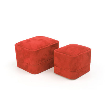 Hàng hóa bán buôn đồ trang sức Bao bì Chiếc nhẫn hộp đồ trang sức tùy chỉnh Bao bì đồ trang sức sang trọng Đám cưới đính hôn Chiếc nhẫn nhung đỏ với logo