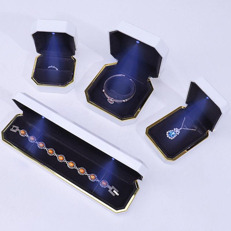 Logo tùy chỉnh Đèn trang sức Hộp quà cho vòng đeo tay Áo đeo cổ Anh Đeo cổ nhung Nhẫn thủ công Vật liệu thủ công