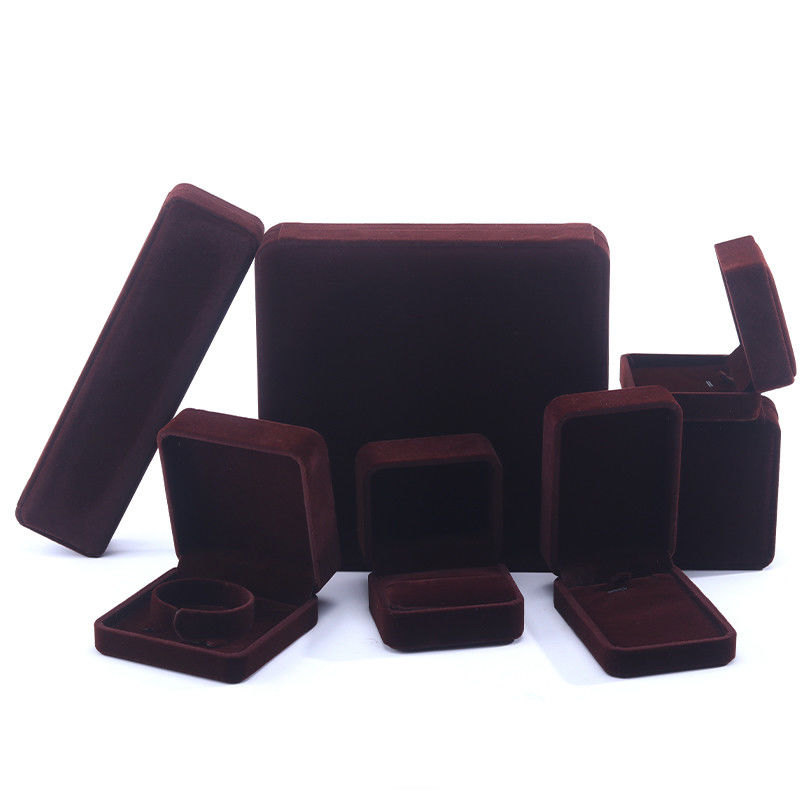 Tùy chỉnh kích thước màu nâu Velvet Box đồ trang sức cho vòng cổ Stud Băng tai Gỗ đeo tay