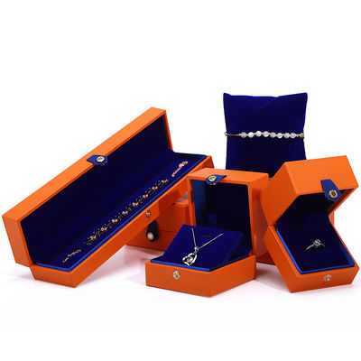 Bao bì đồ trang sức tùy chỉnh hộp nhung với logo và in màn in lụa
